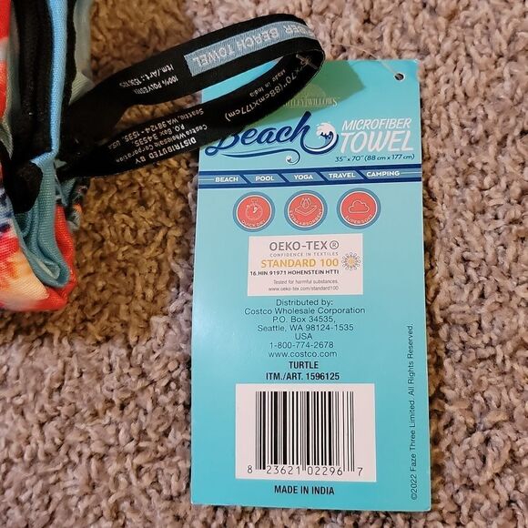 New Whitley Willows Reversible Microfiber Packable Towel 35" x 70" Sea Turtle - Picture 4 of 6